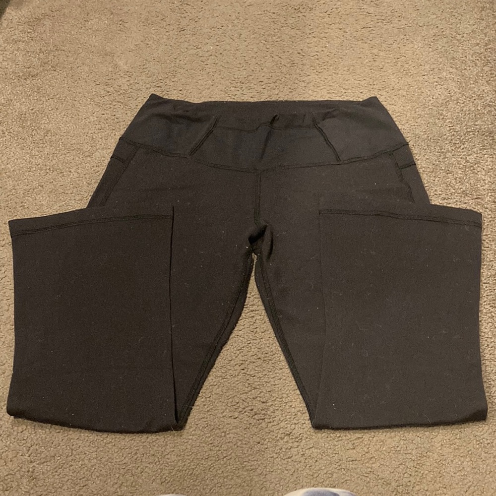 Sold to mmmsmit free with purchase Lululemon low waisted crop flare